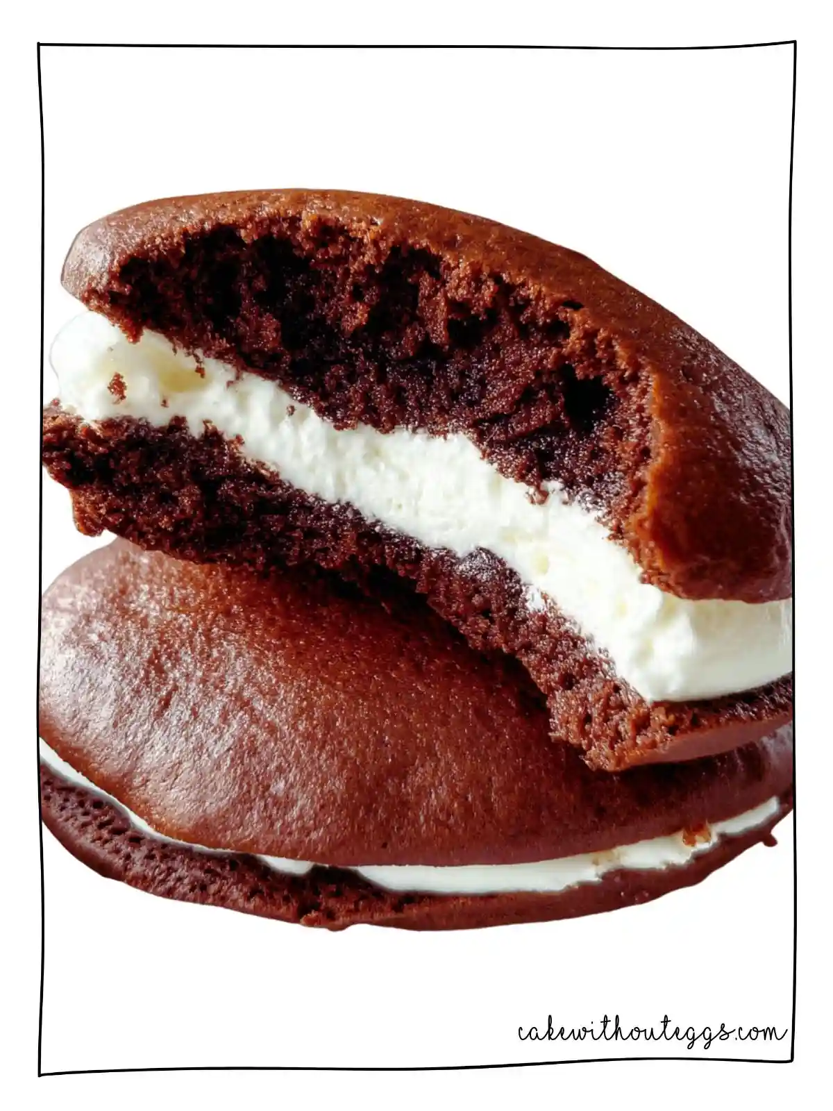 bitten-eggless-chocolate-whoopie-pie